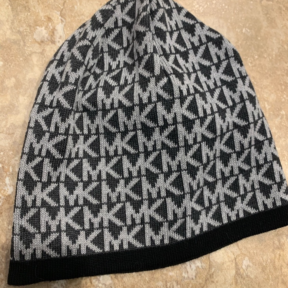 Michael kors beanie